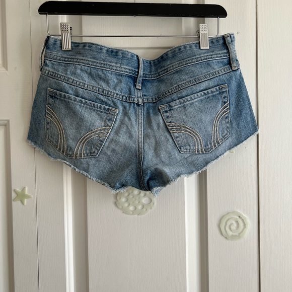Hollister denim mini shorts with crochet design. - Picture 2 of 5